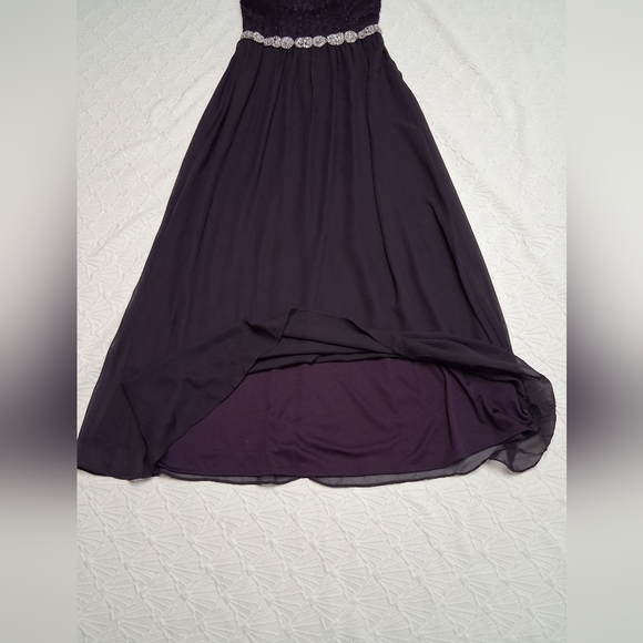 Speechless Dark Purple Strapless Dress Perfect for formal events. - Picture 17 of 17